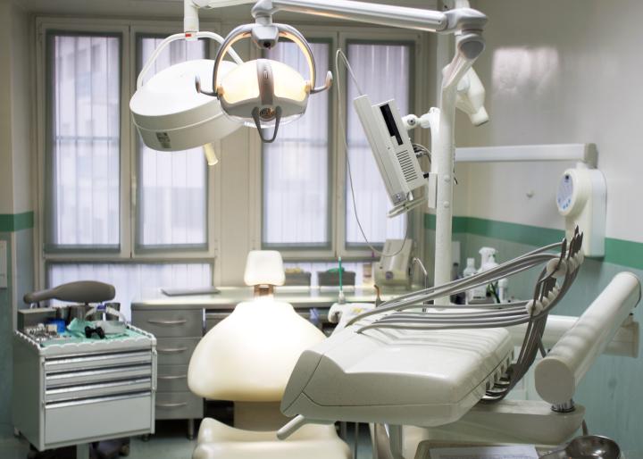 Studio Dentistico Dottor Emanuele Morella / R.M.V DentalGroup