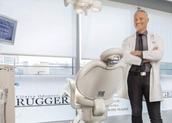 CLINICHE ODONTOIATRICHE RUGGERI Dott.Davide Ruggeri