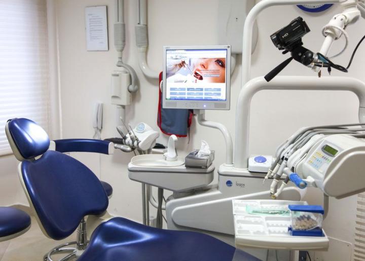 Dott. Balsamo Massimiliano Studio Dentistico